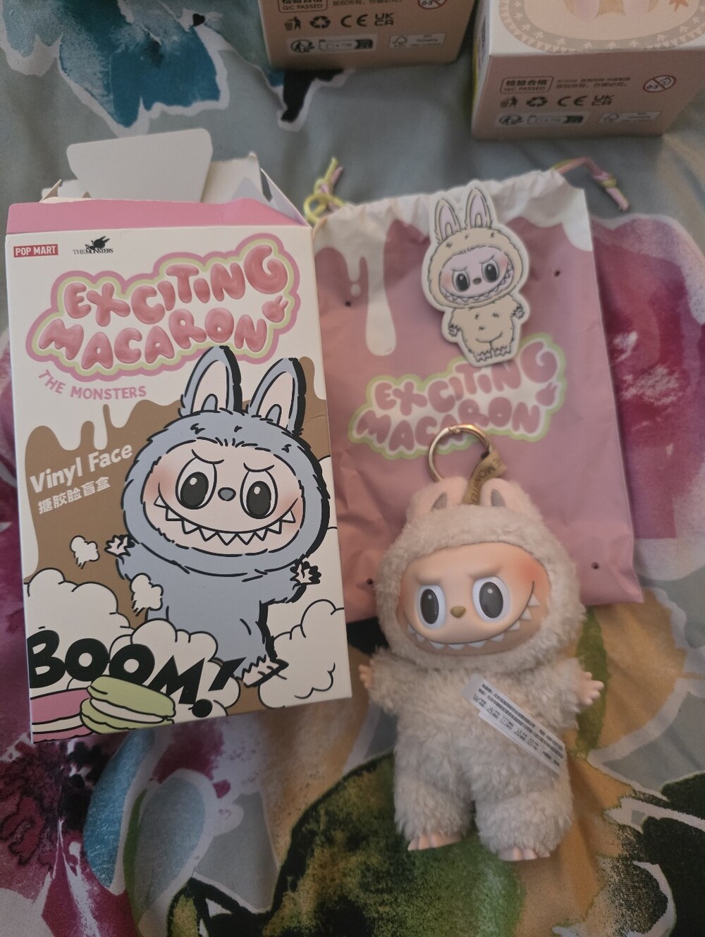 Exciting Macaron Plush Vinyl Face Keychain - Cream & Pink